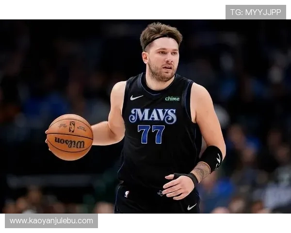 卢卡东契奇率领球队逆转取胜展现超级巨星领袖风采 卢卡东契奇率领球队逆转取胜展现超级巨星领袖风采