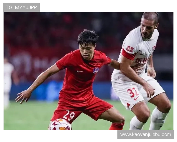 梅州客家队与对手激烈对决，争夺赛季关键胜利，精彩瞬间不容错过