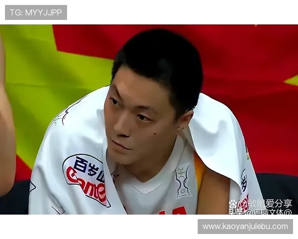 胡明轩引领球队攻防两端展现核心实力助力球队稳步迈向冠军目标