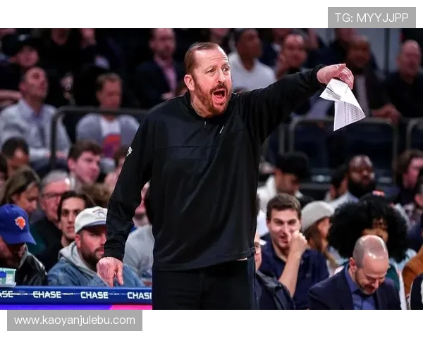 纽约尼克斯鏖战东部劲敌全场激战展现球队坚韧与冠军潜力 纽约尼克斯鏖战东部劲敌全场激战展现球队坚韧与冠军潜力