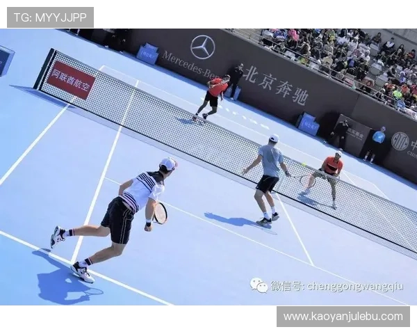 周娜独家分享足球心得与技巧助你提升球场表现与战术理解