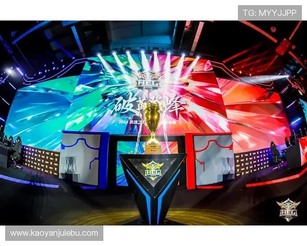 刀锋与荣耀交织之夜英雄联盟S15总决赛巅峰对决震撼开启