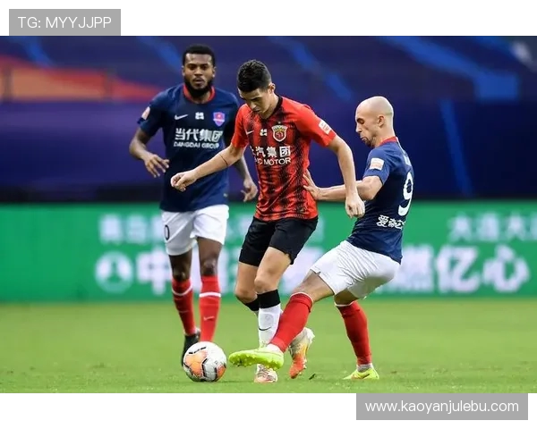 上海上港迎战重庆现代力争主场全取三分展现强队风范