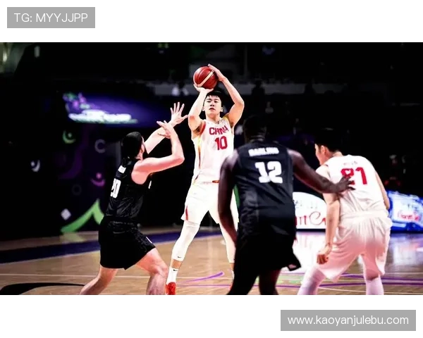 中国男篮男篮对决国际强队展现实力与风采的精彩赛事分析