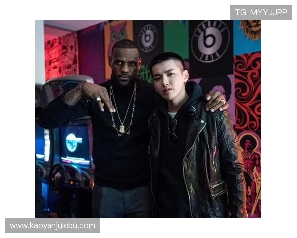 吴亦凡与威少的巅峰对决：两位巨星在各自领域的精彩碰撞与影响力分析